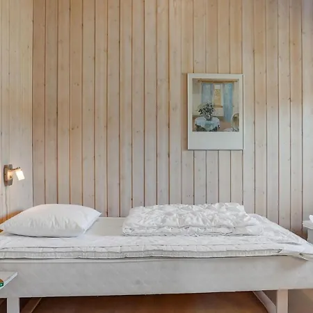Nice Home In Væggerløse With Sauna Feriehus Bøtø By