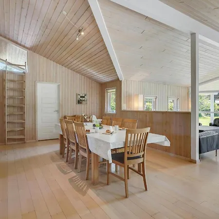 Nice Home In Væggerløse With Sauna Bøtø By