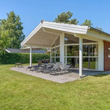 Feriehus Nice Home In Væggerløse With Sauna