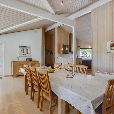 Nice Home In Væggerløse With Sauna Bøtø By